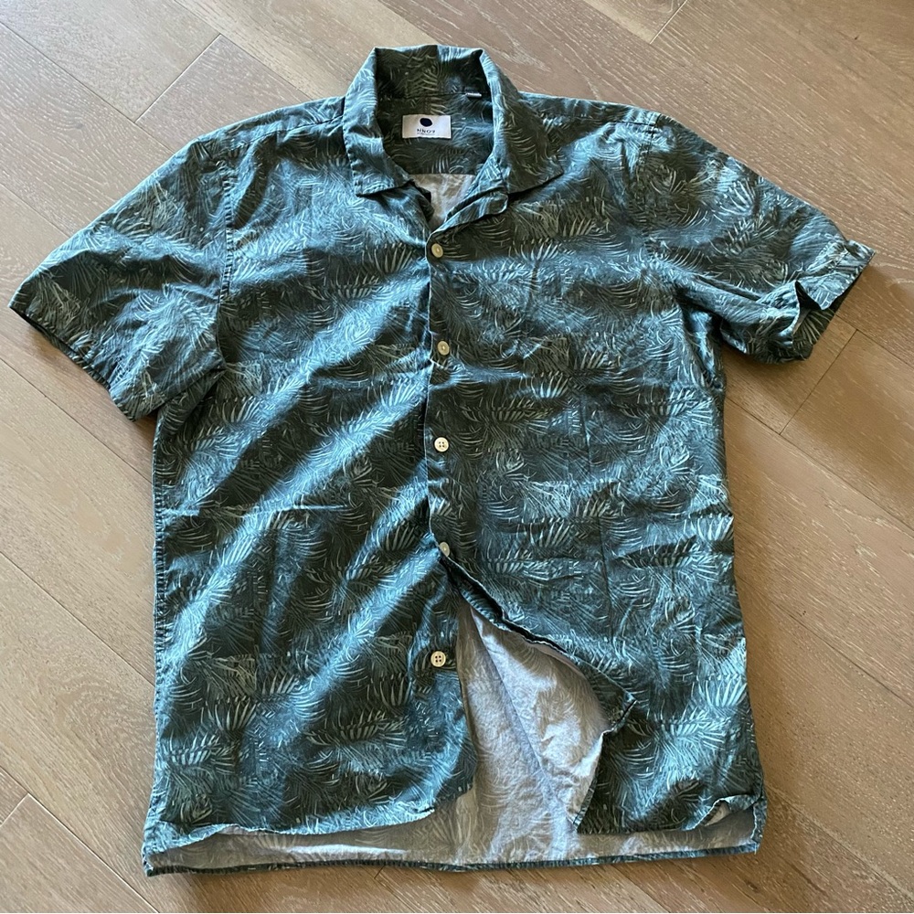 NNO7 hawaiian floral print green Short Sleeve ButtonUp Shirt sz M